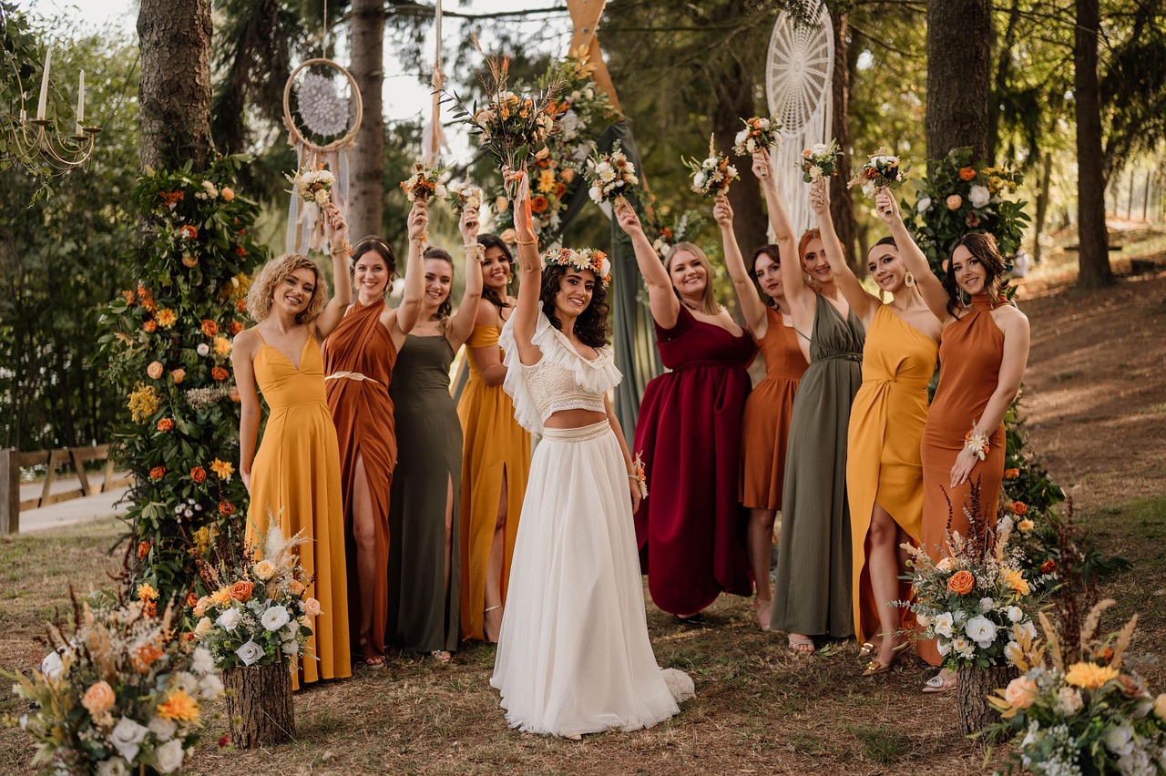 Why Do Brides and Bridesmaids Carry Flowers? – The Occasional Speaker